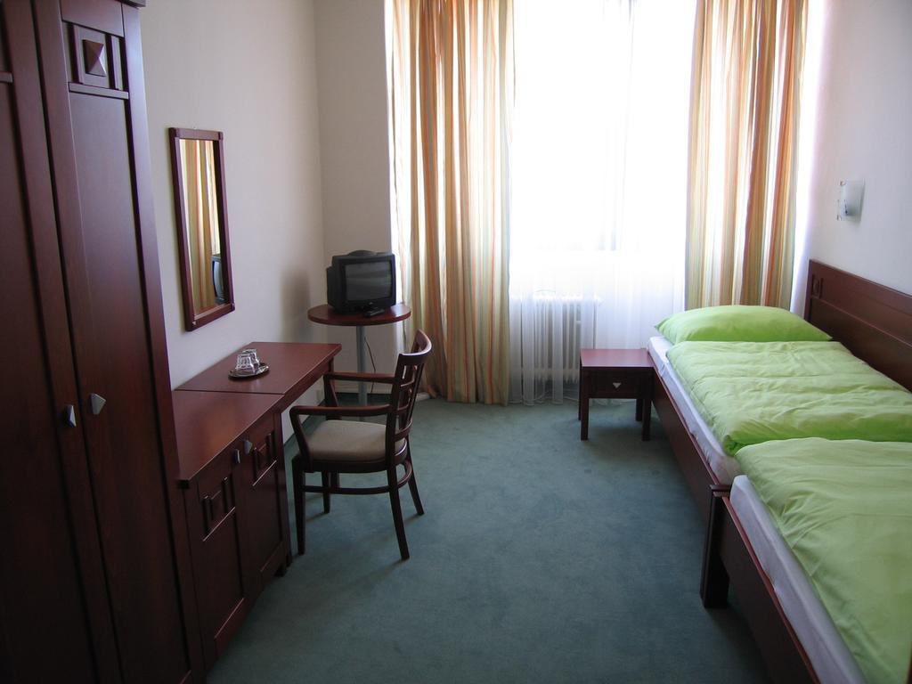 Hotel Bothe Povazska Bystrica Exterior photo
