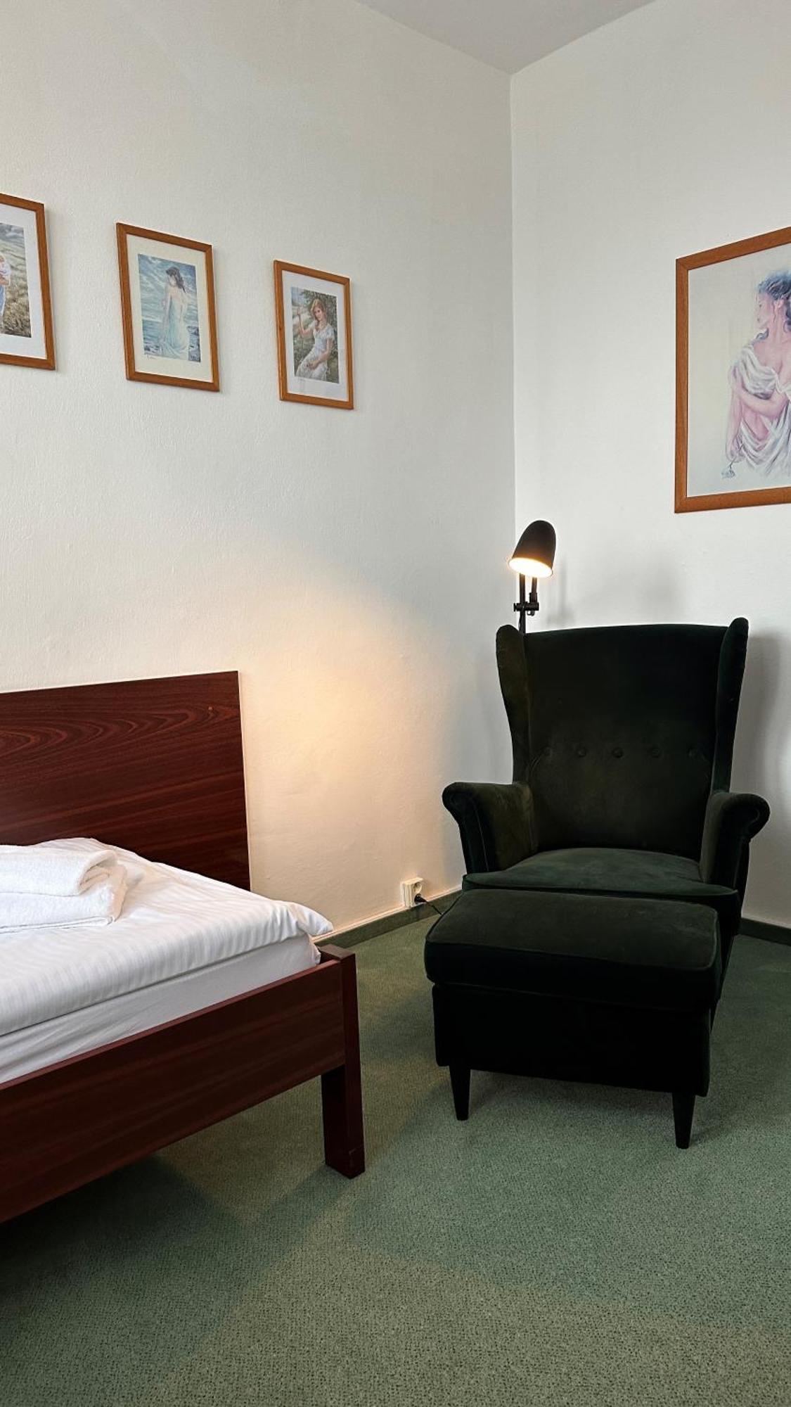 Hotel Bothe Povazska Bystrica Exterior photo